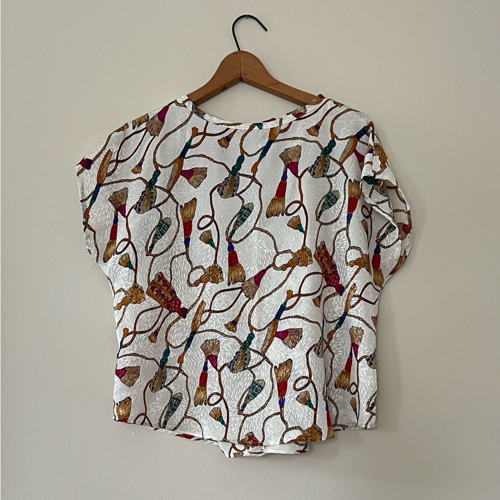 Studio C Vintage Cream White shimmer textured Tassel‎ Rope Print Blouse Large